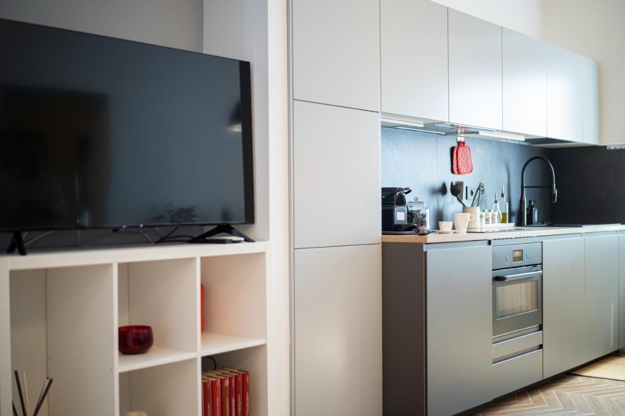 Colosseo Luxe Apartment In The Center Of Rome Exterior photo
