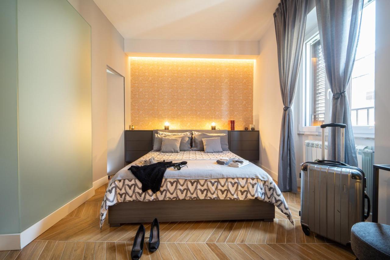 Colosseo Luxe Apartment In The Center Of Rome Exterior photo