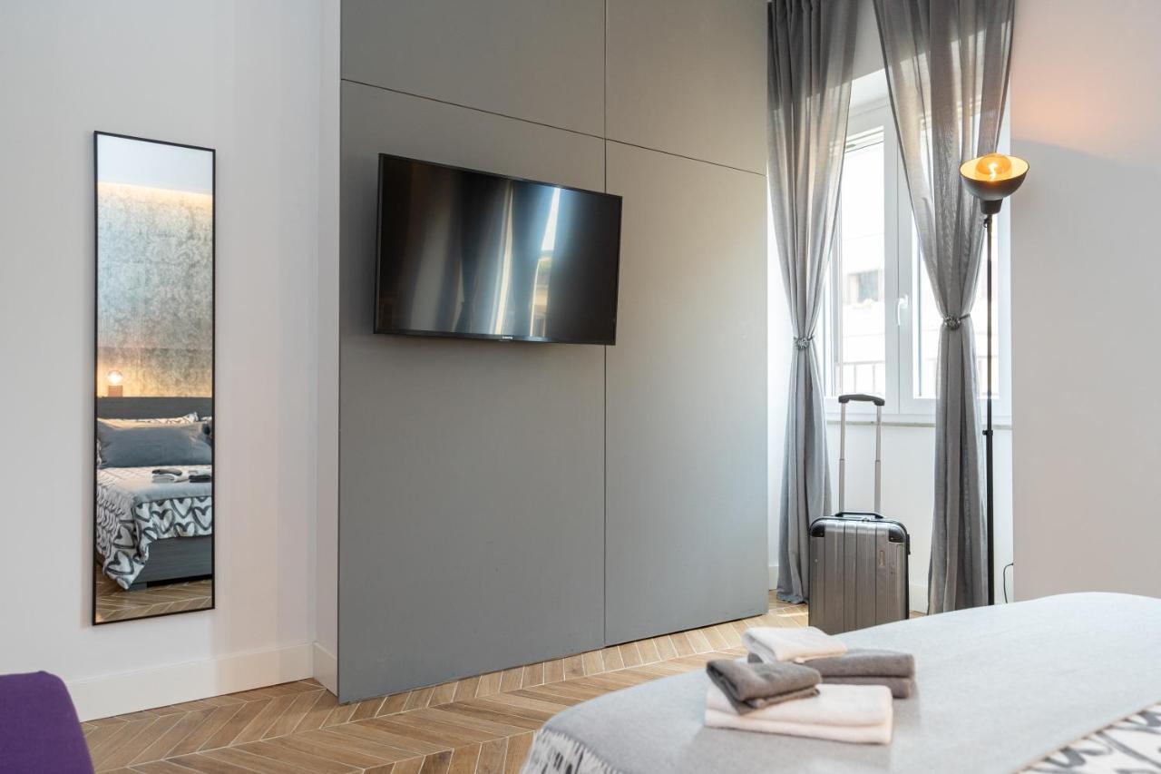 Colosseo Luxe Apartment In The Center Of Rome Exterior photo