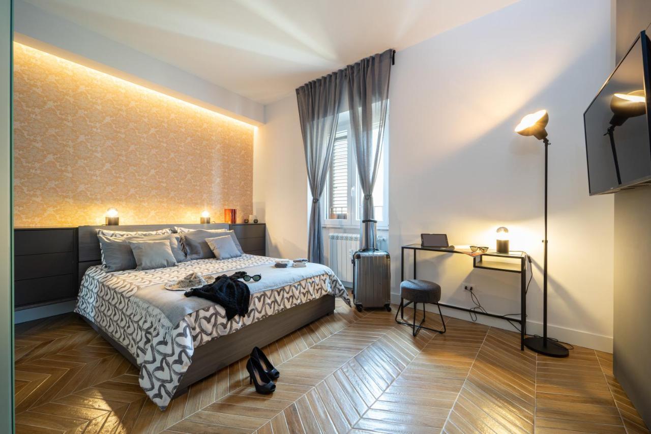 Colosseo Luxe Apartment In The Center Of Rome Exterior photo