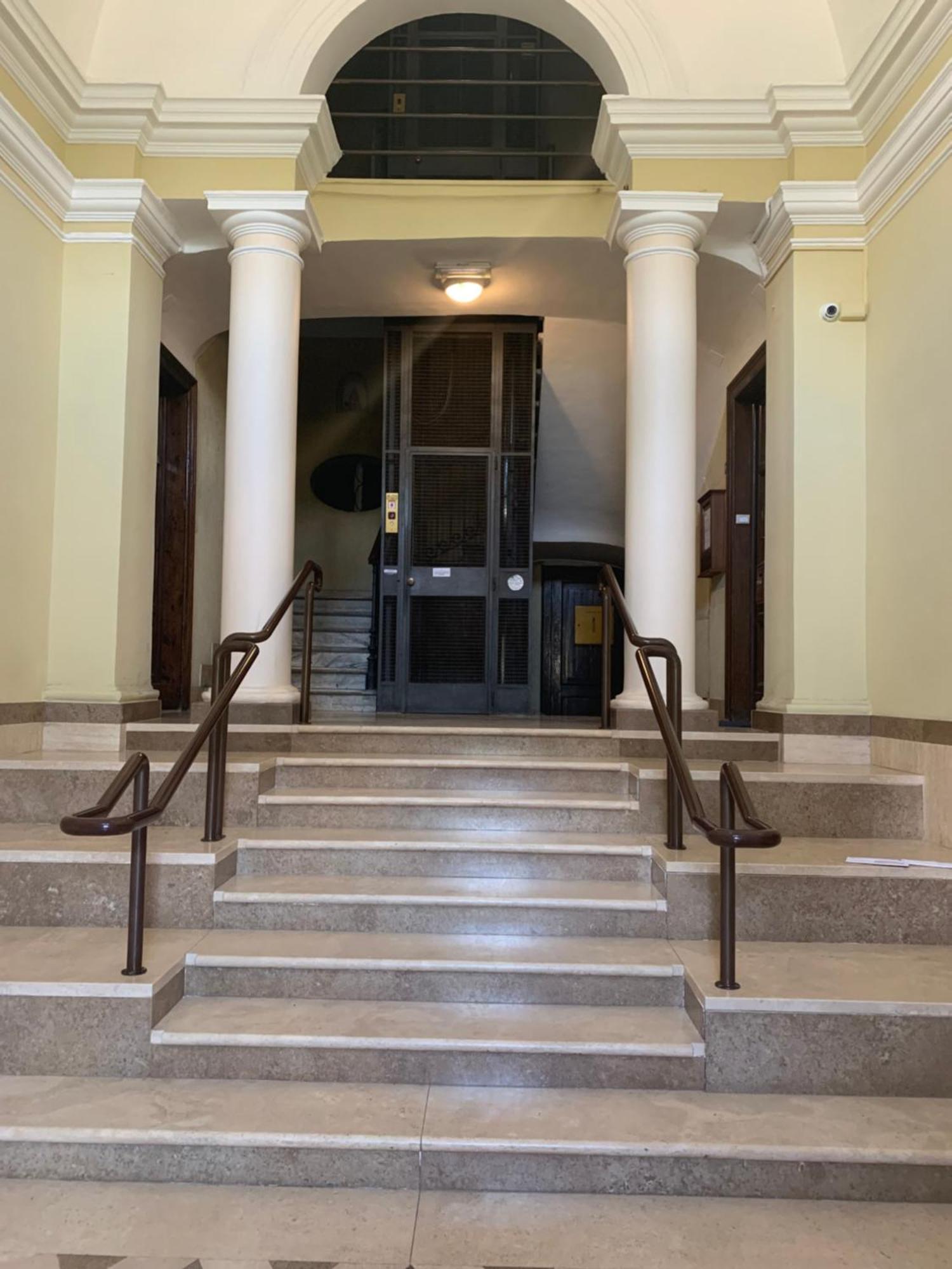 Colosseo Luxe Apartment In The Center Of Rome Exterior photo